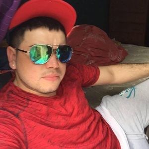 Meet your Posher, Ramiro